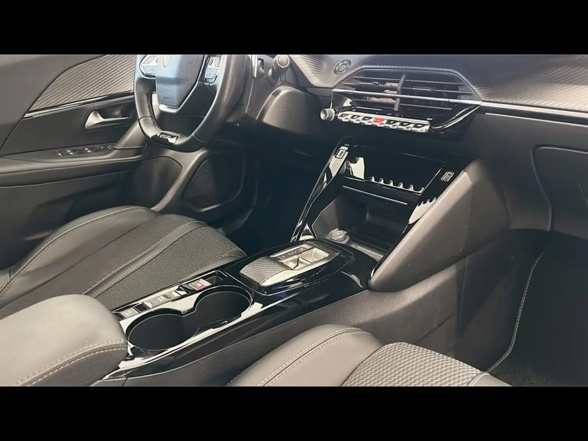 Peugeot 2008 usata a Varese (13)
