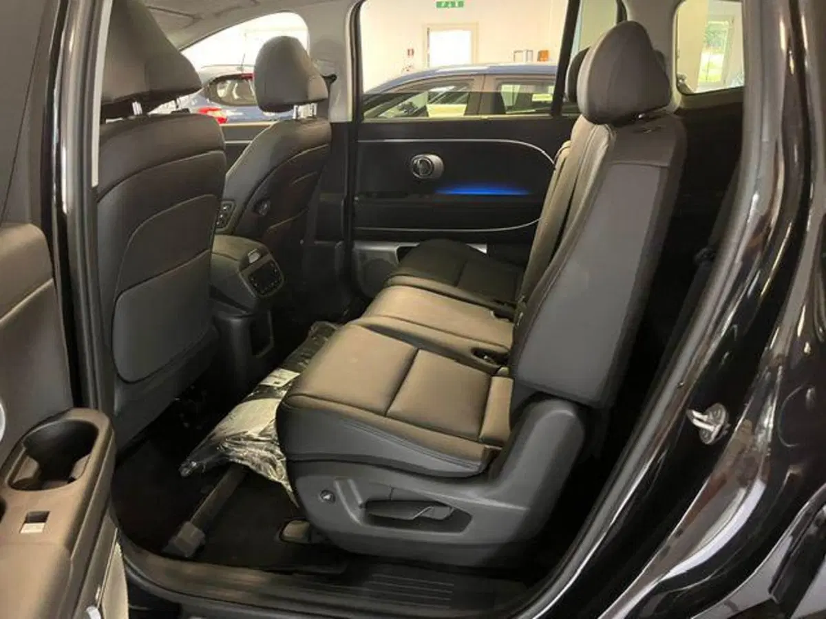 Hyundai Ioniq 9 nuova a Verbano Cusio Ossola (11)