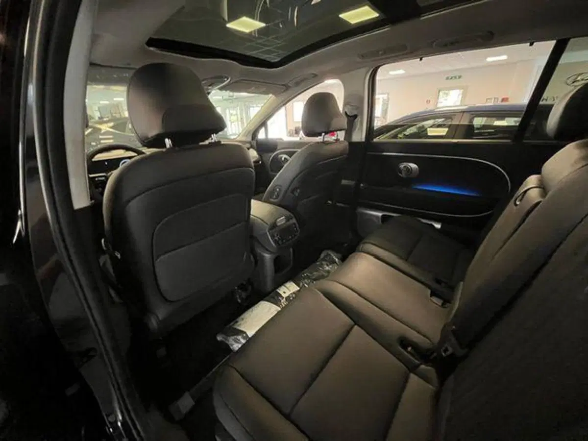 Hyundai Ioniq 9 nuova a Verbano Cusio Ossola (12)
