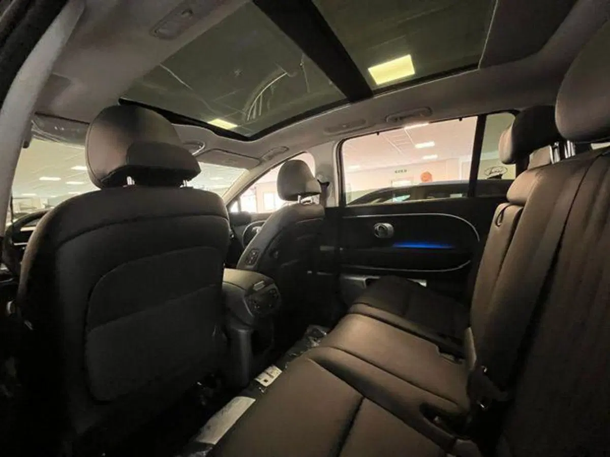 Hyundai Ioniq 9 nuova a Verbano Cusio Ossola (13)