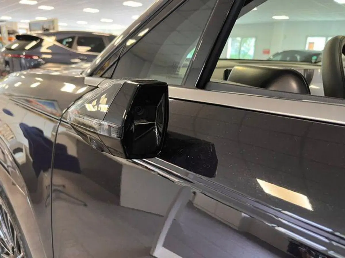 Hyundai Ioniq 9 nuova a Verbano Cusio Ossola (15)