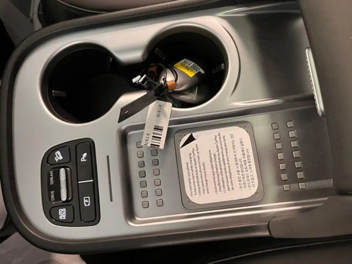Hyundai Ioniq 9 nuova a Verbano Cusio Ossola (20)