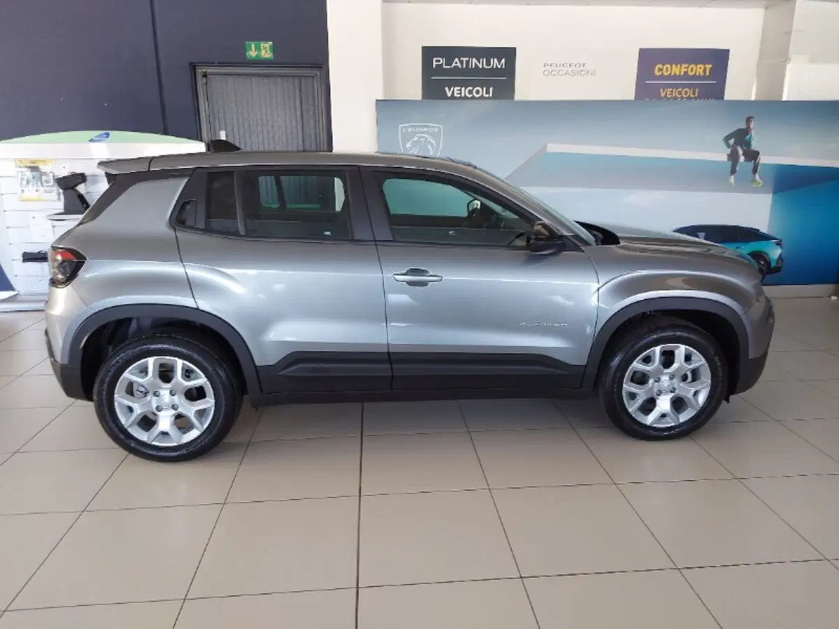 Jeep Avenger nuova a Pordenone (8)