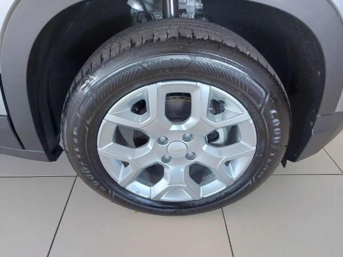Jeep Avenger nuova a Pordenone (9)