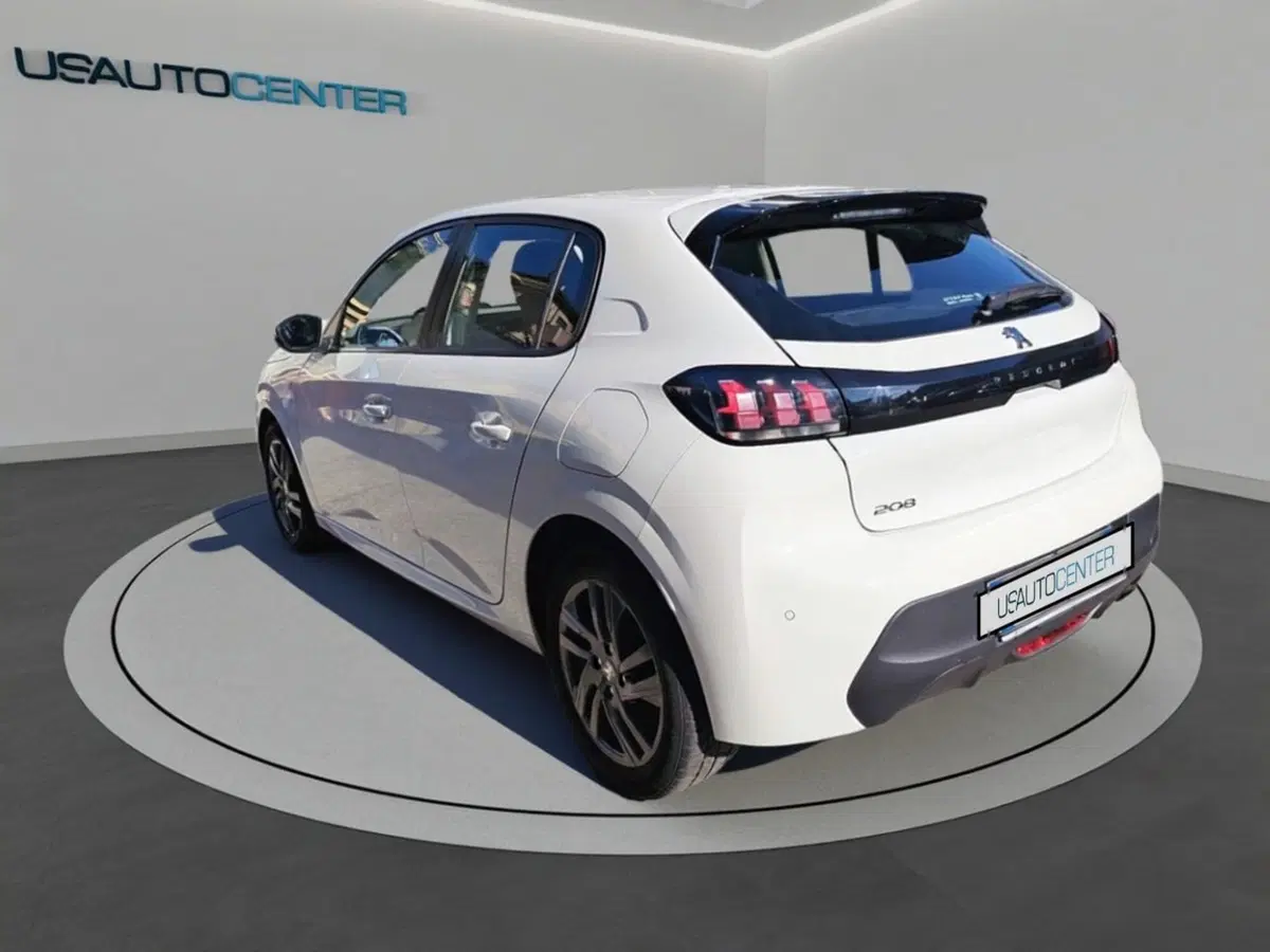 Peugeot 208 usata a Milano (5)