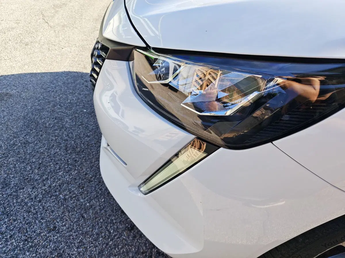 Peugeot 208 usata a Milano (6)