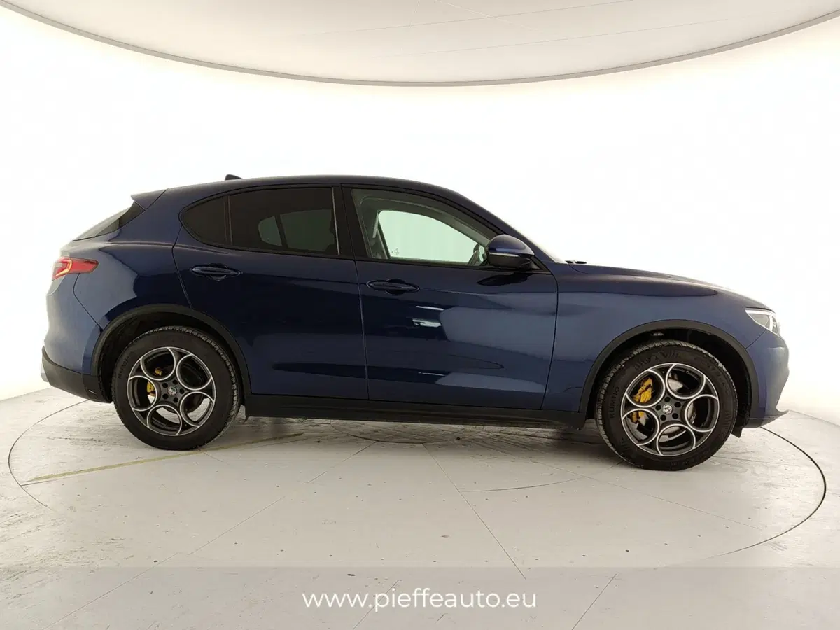 Alfa Romeo Stelvio usata a Ascoli Piceno (5)