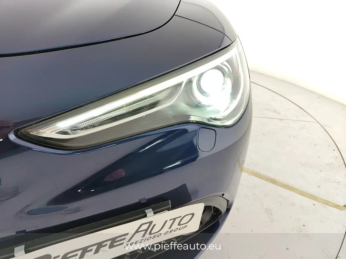 Alfa Romeo Stelvio usata a Ascoli Piceno (8)