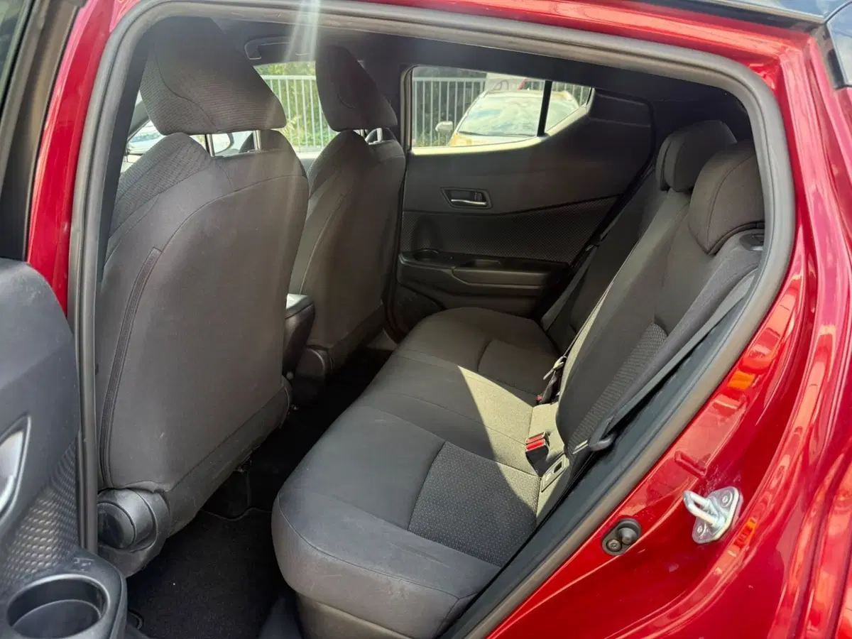 Toyota Toyota C-HR usata a Piacenza (13)