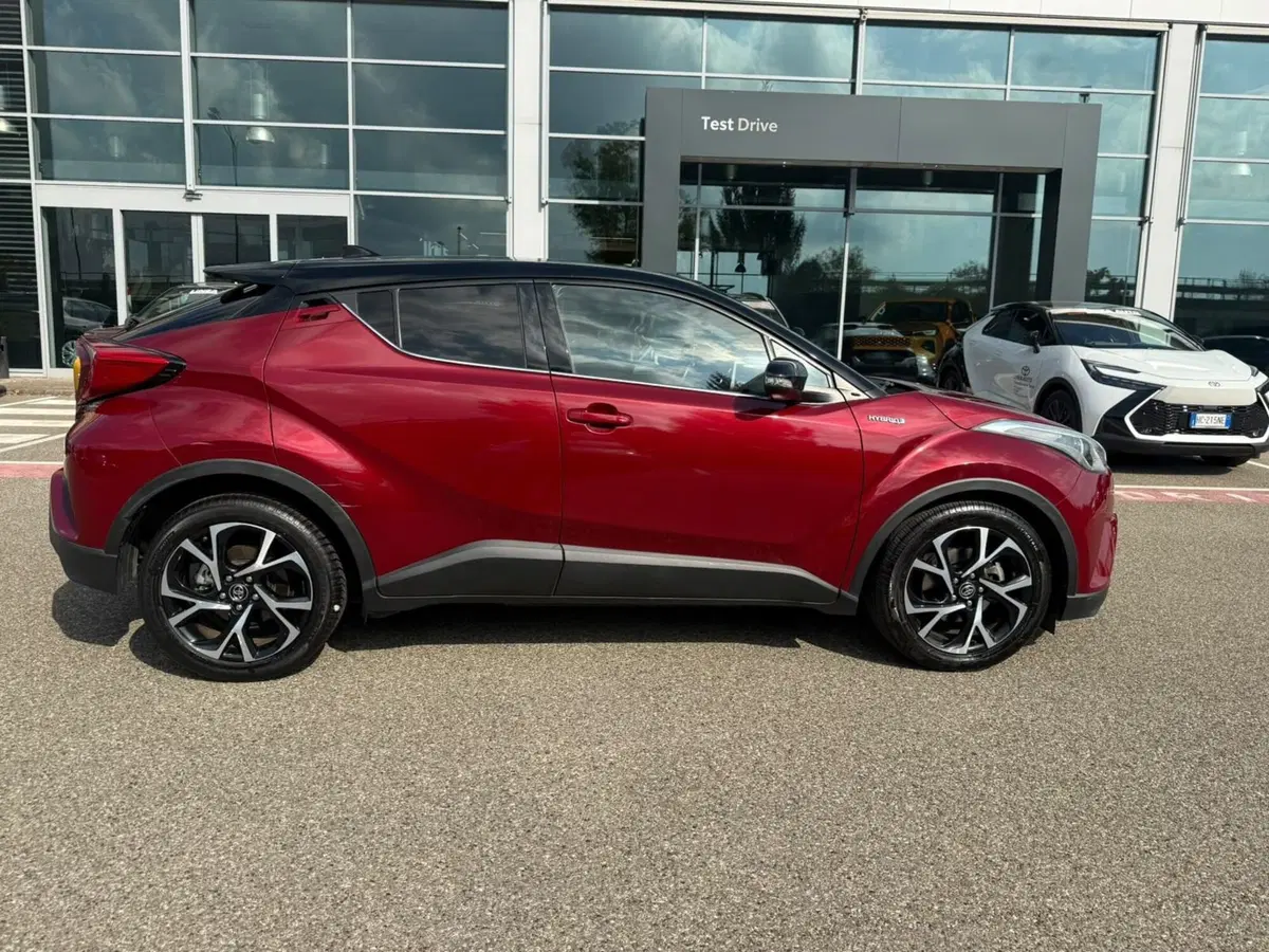 Toyota Toyota C-HR usata a Piacenza (8)