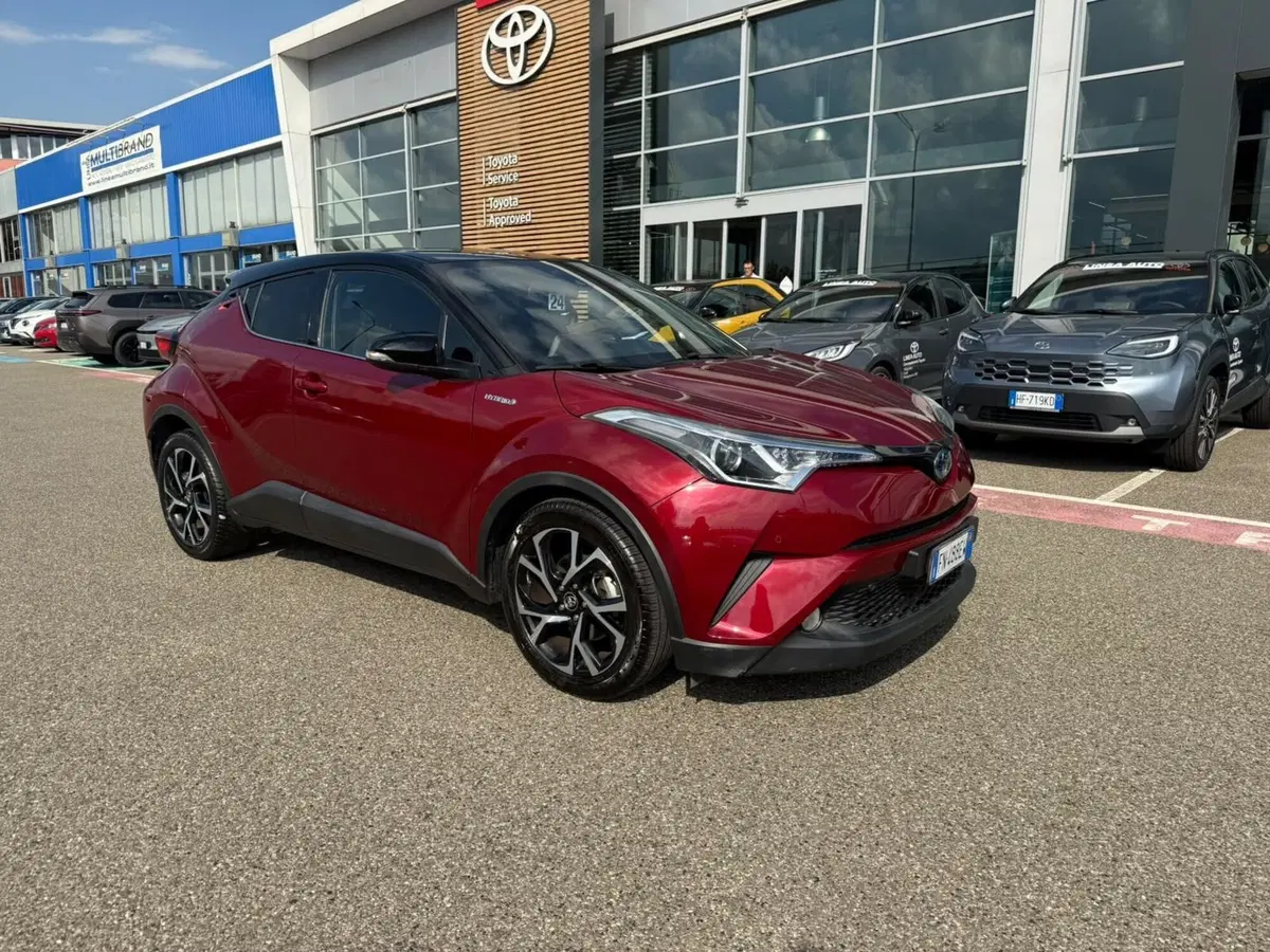 Toyota Toyota C-HR usata a Piacenza (9)