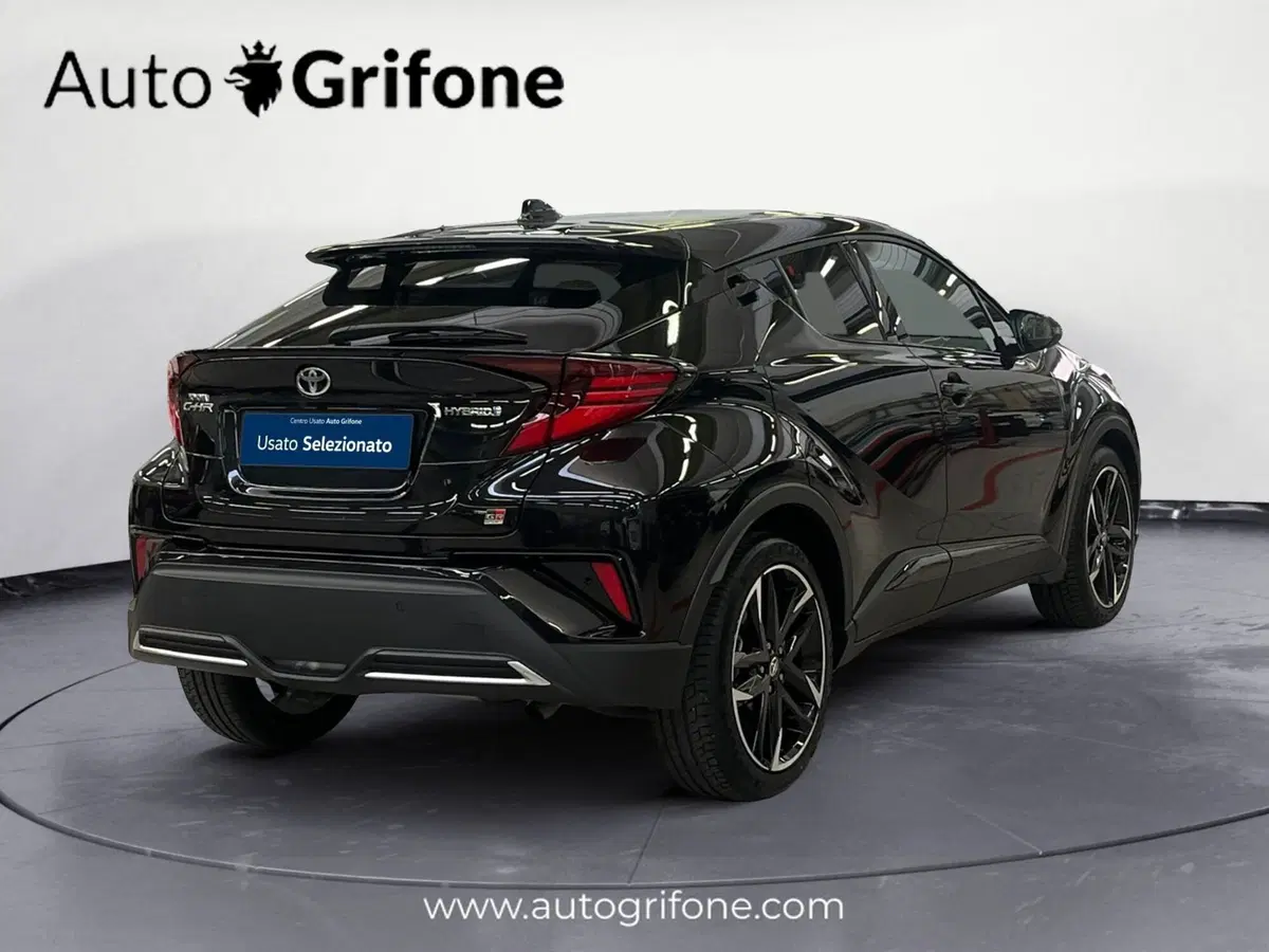 Toyota Toyota C-HR usata a Modena (5)