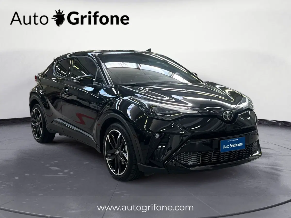 Toyota Toyota C-HR usata a Modena (7)