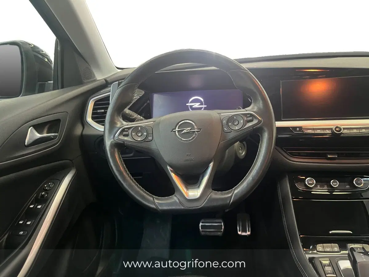 Opel Grandland usata a Modena (12)