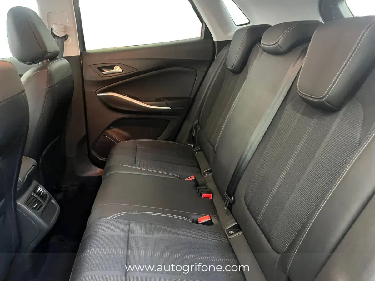 Opel Grandland usata a Modena (13)