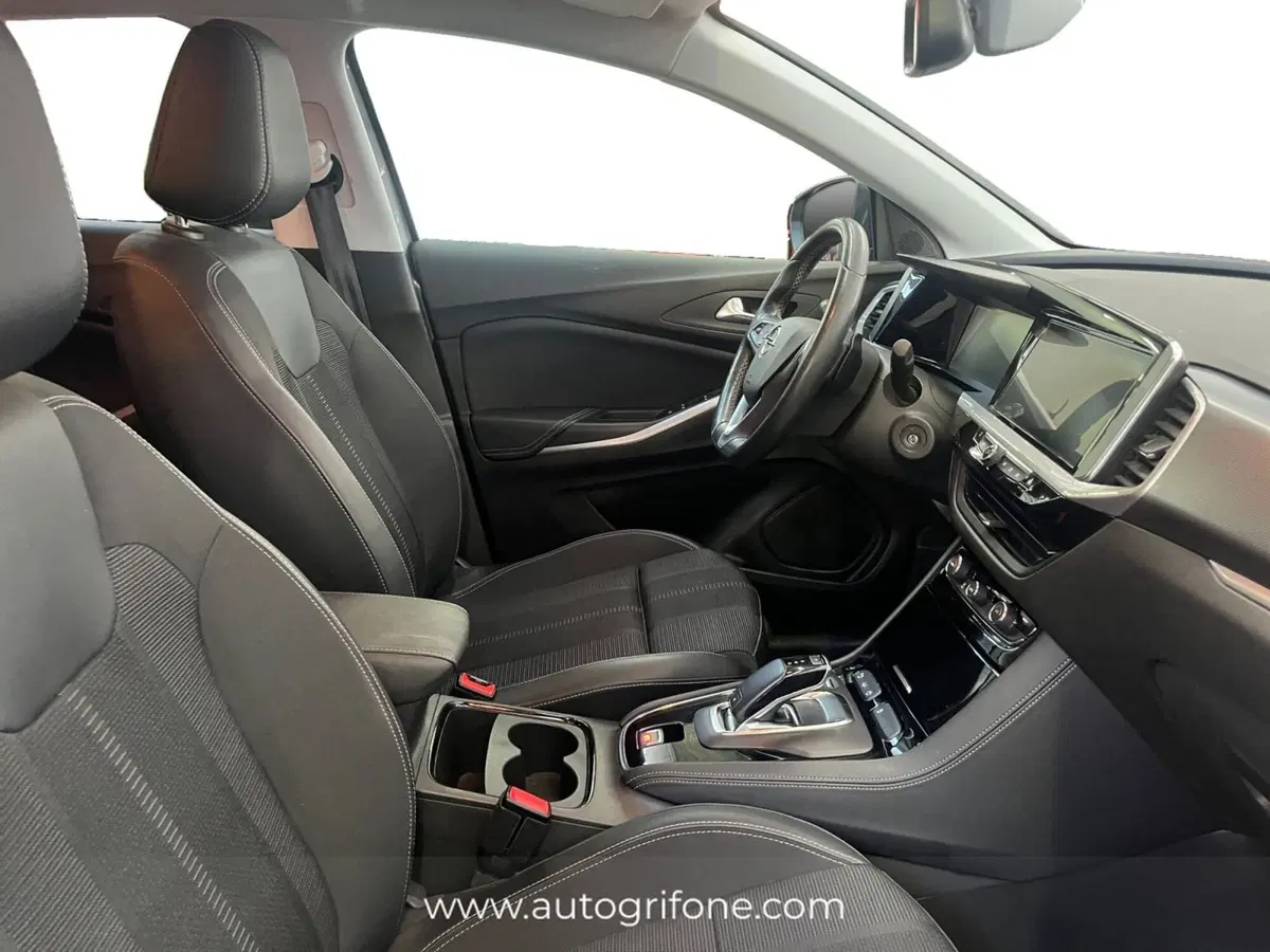 Opel Grandland usata a Modena (15)