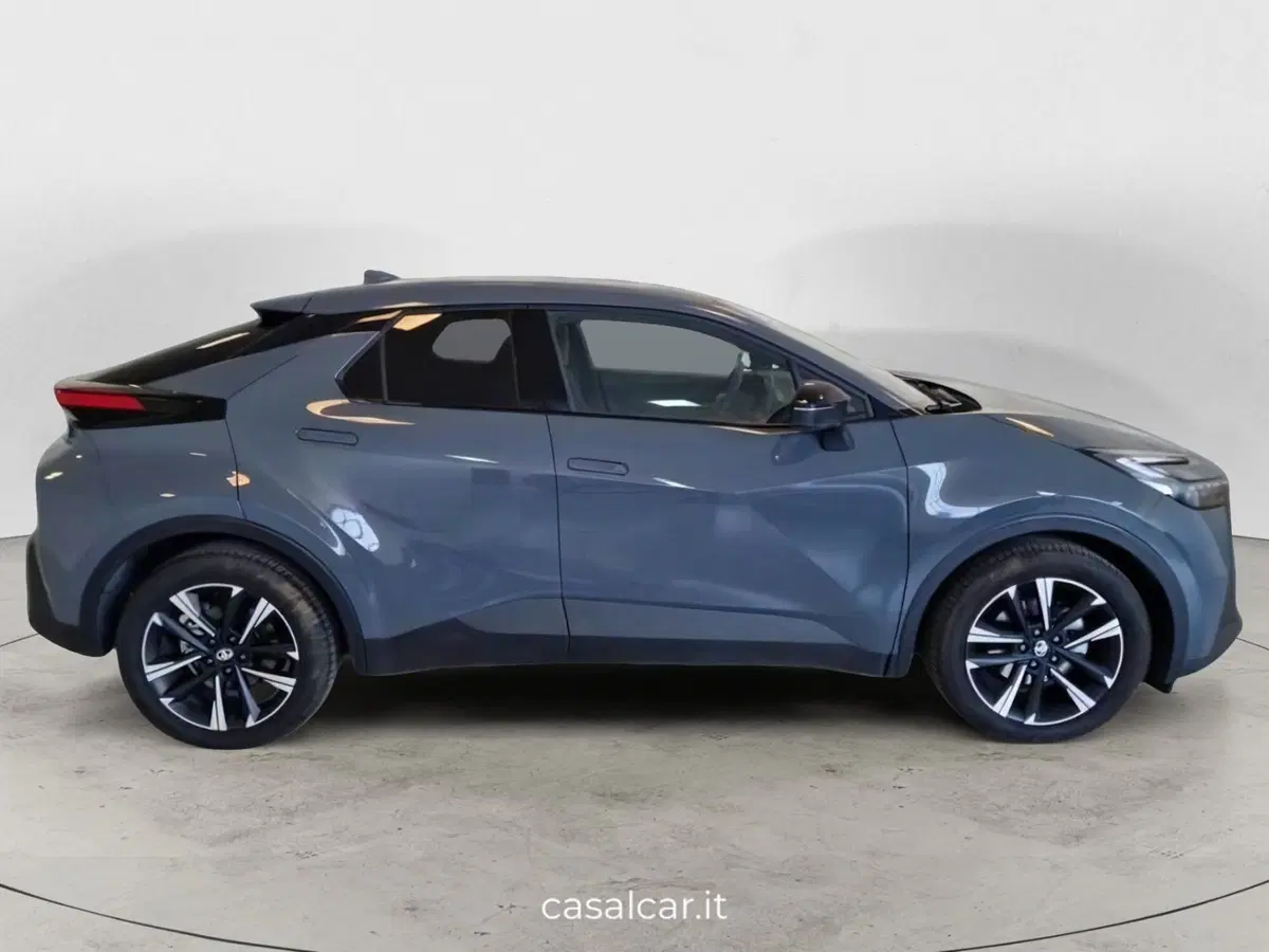 Toyota Toyota C-HR usata a Salerno (5)