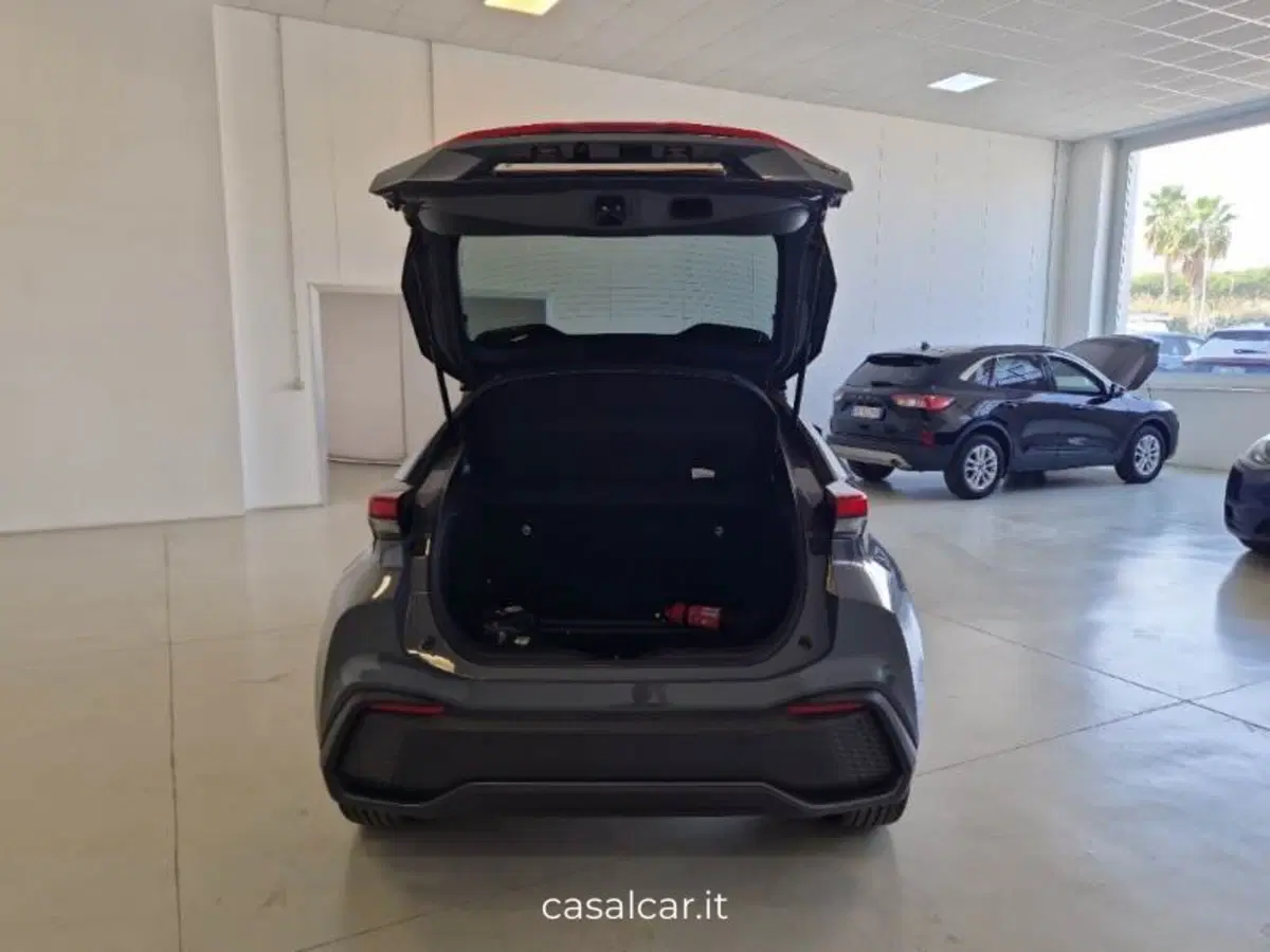 Toyota Toyota C-HR usata a Salerno (6)