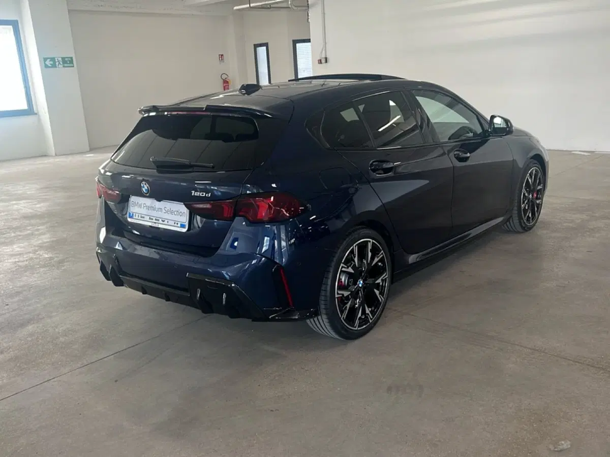 BMW Serie 1 nuova a Torino (3)
