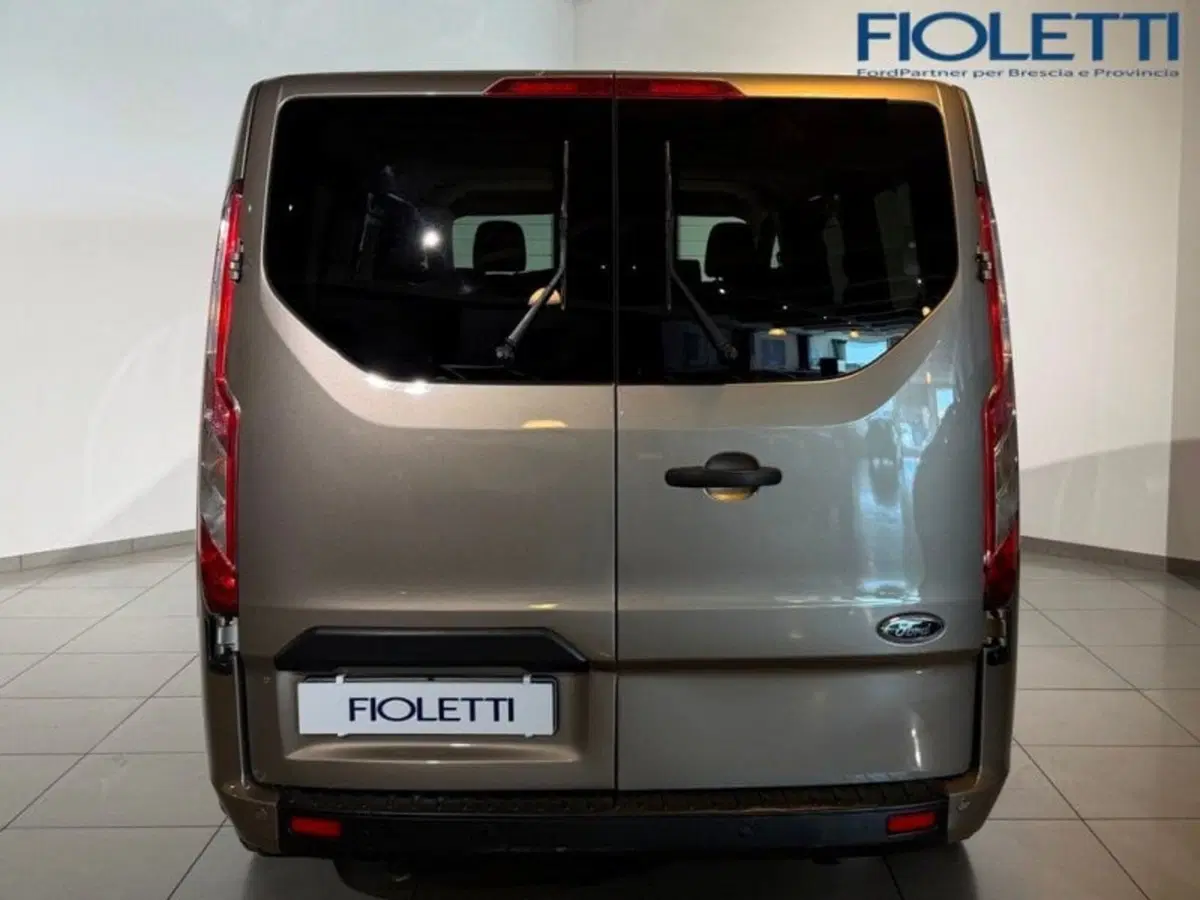 Ford Transit Custom Furgone usata a Brescia (5)