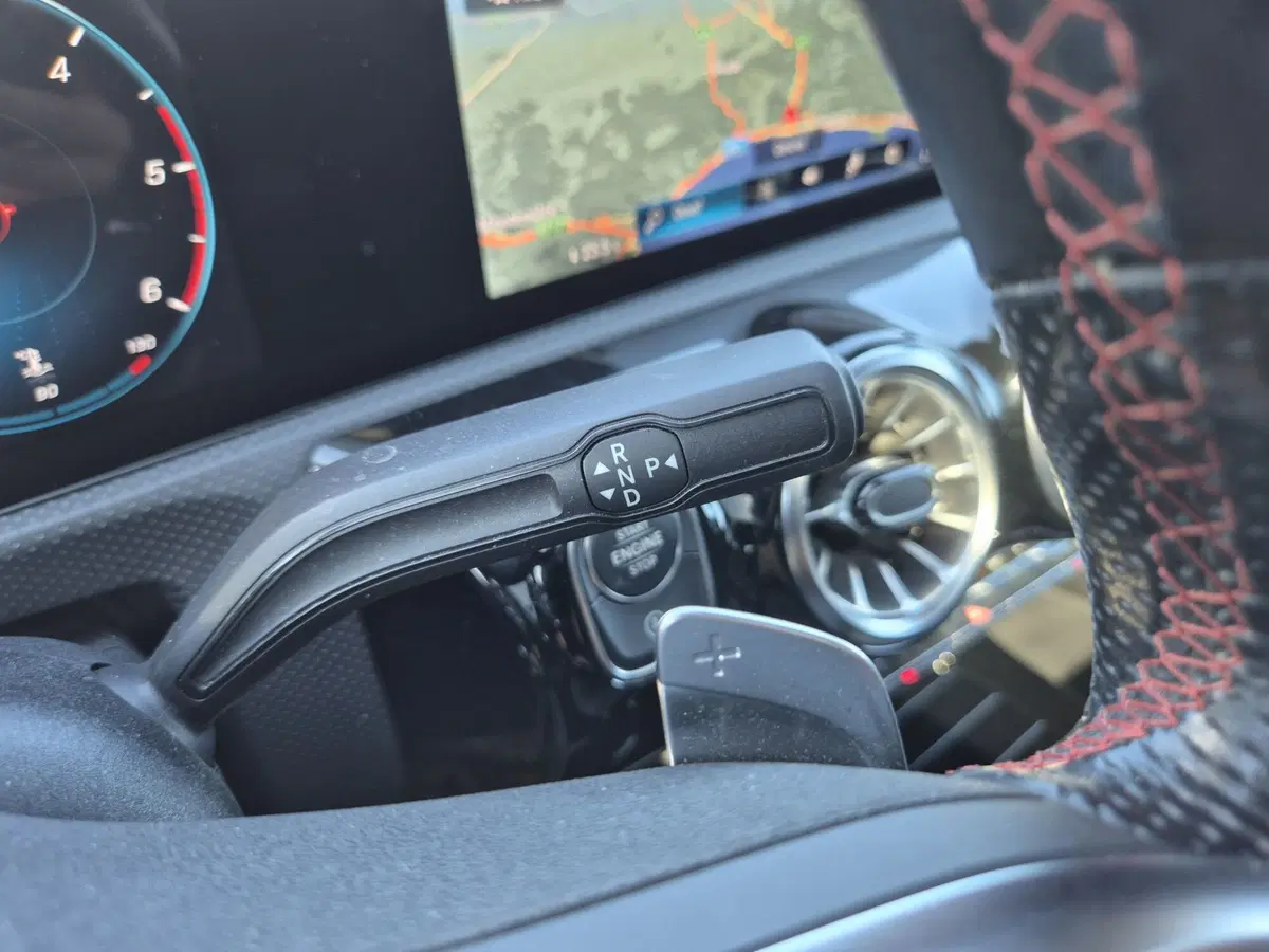 Mercedes-Benz CLA Shooting Brake usata  (10)