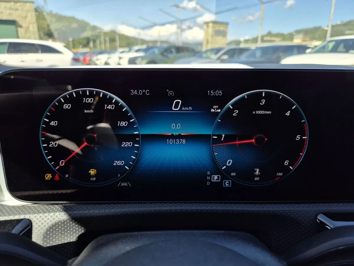 Mercedes-Benz CLA Shooting Brake usata  (14)