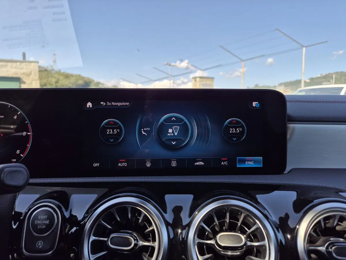 Mercedes-Benz CLA Shooting Brake usata  (20)
