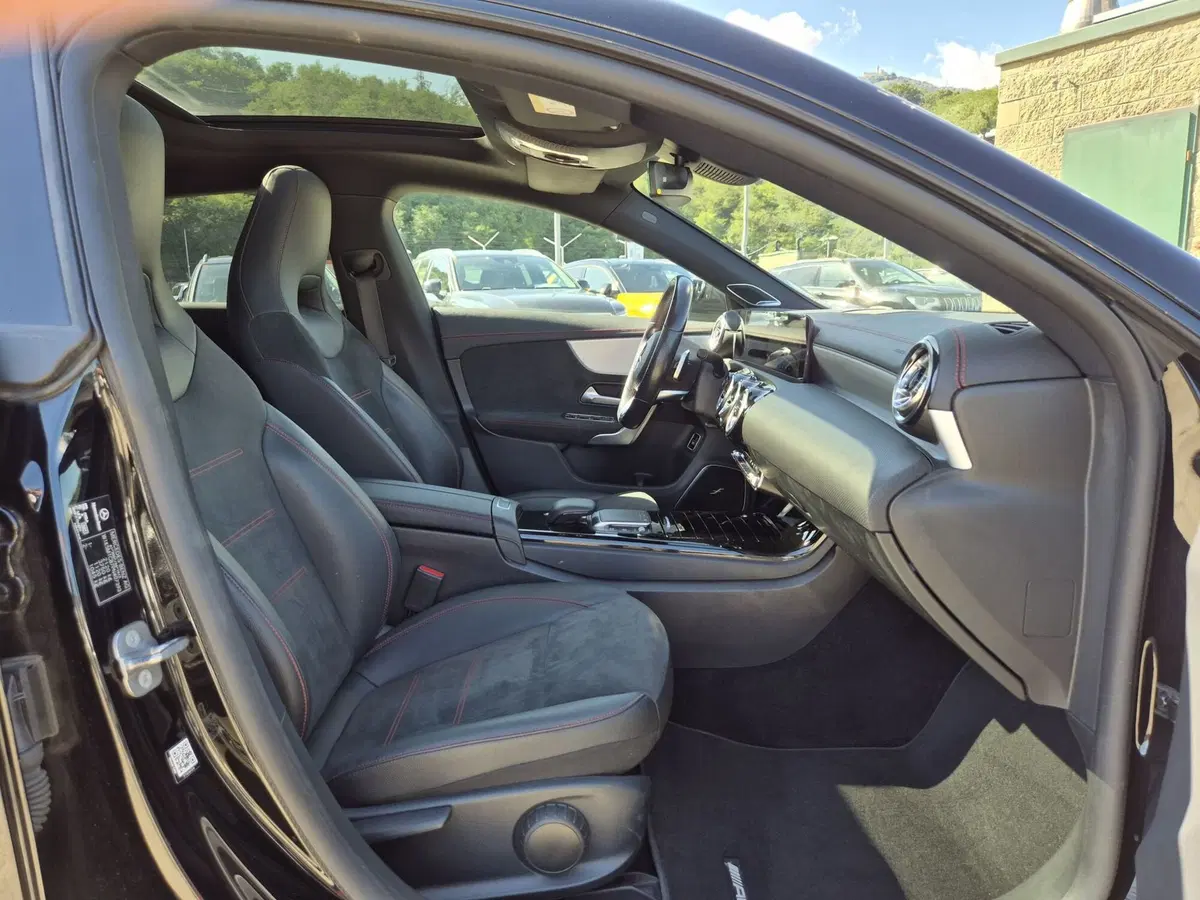 Mercedes-Benz CLA Shooting Brake usata  (9)
