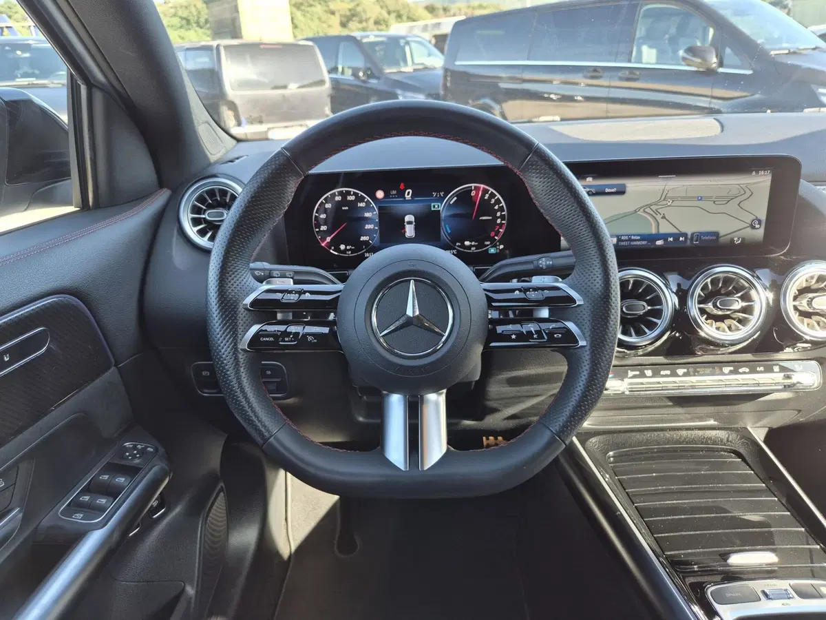 Mercedes-Benz GLA SUV usata  (18)