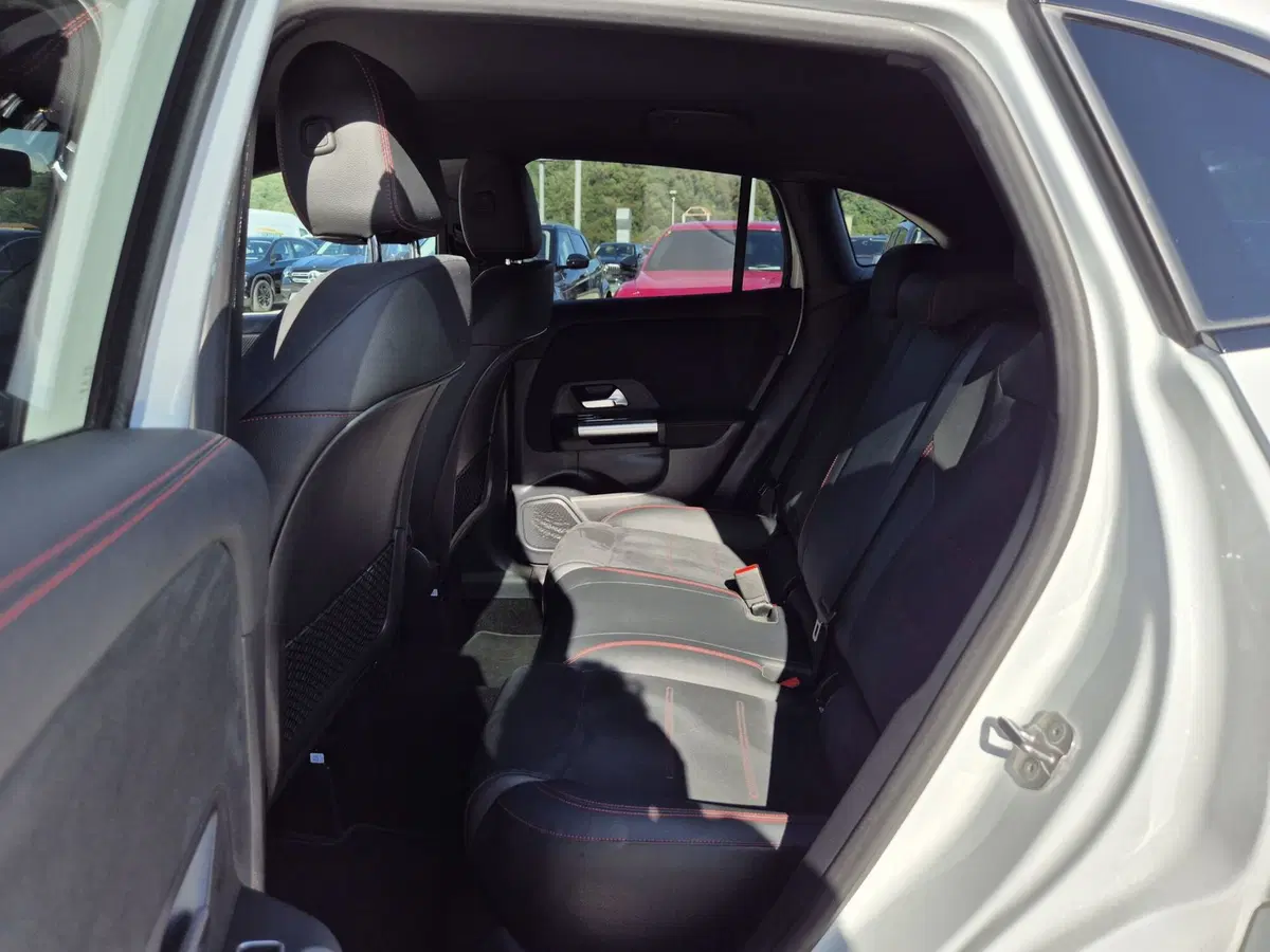 Mercedes-Benz GLA SUV usata  (7)