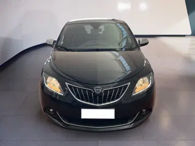 Lancia Ypsilon 1.0 FireFly 5 porte S&S Hybrid Alberta Ferretti del 2023 usata a Torino