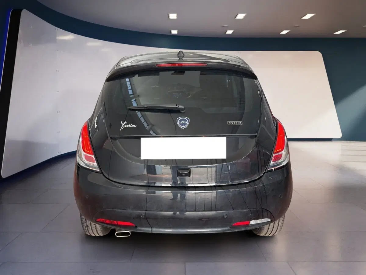 Lancia Ypsilon usata a Torino (5)