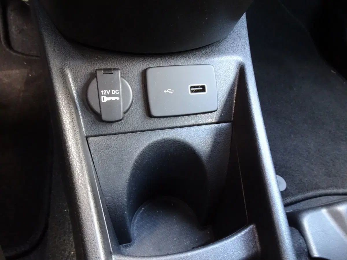 Lancia Ypsilon usata a Padova (16)
