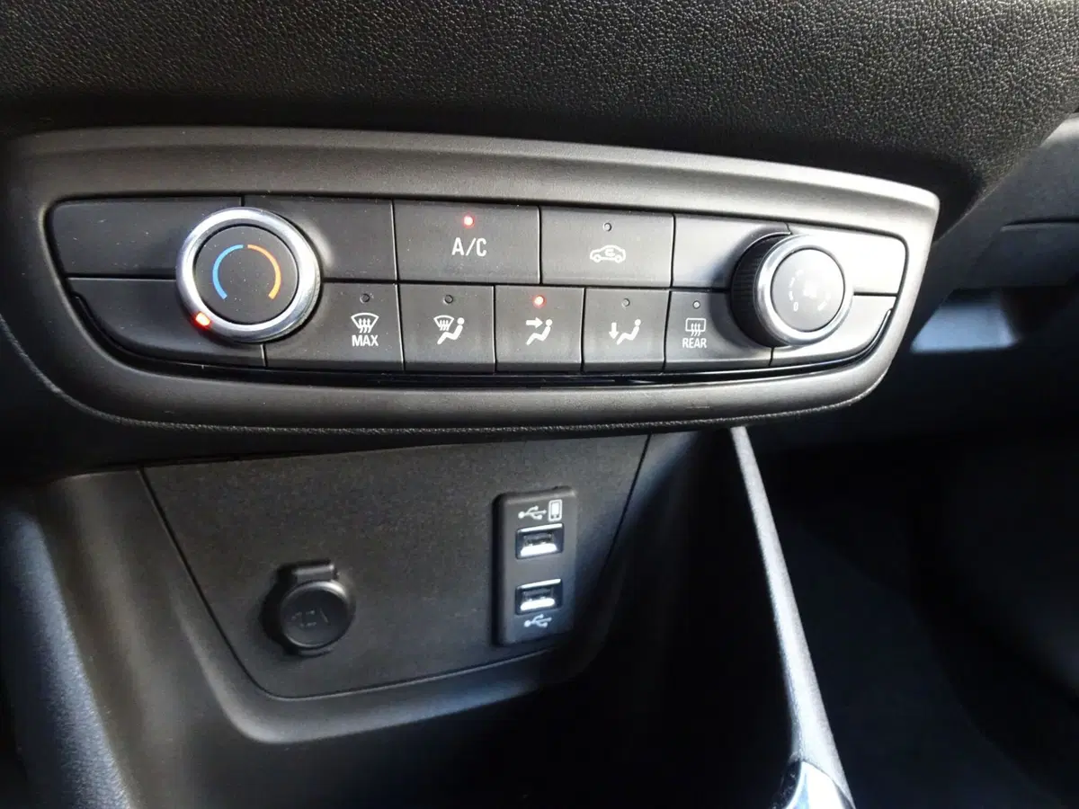 Opel Crossland usata a Padova (17)