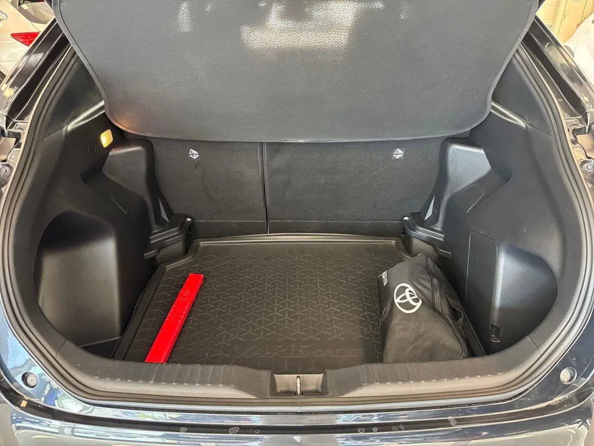 Toyota Yaris Cross usata a Prato (9)
