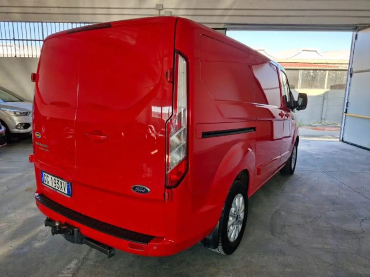 Ford Transit Custom Furgone usata a Bologna (6)