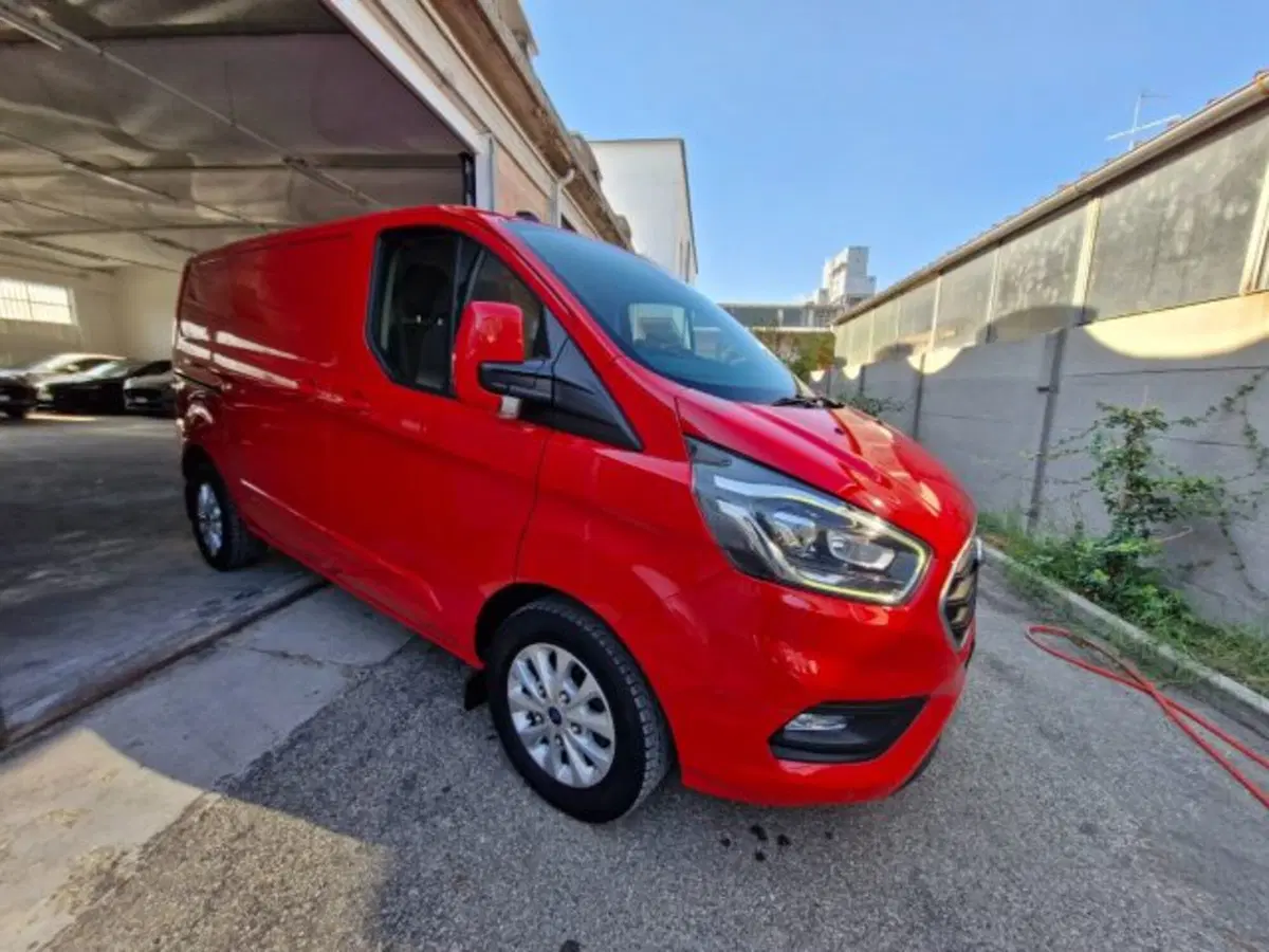 Ford Transit Custom Furgone usata a Bologna (8)