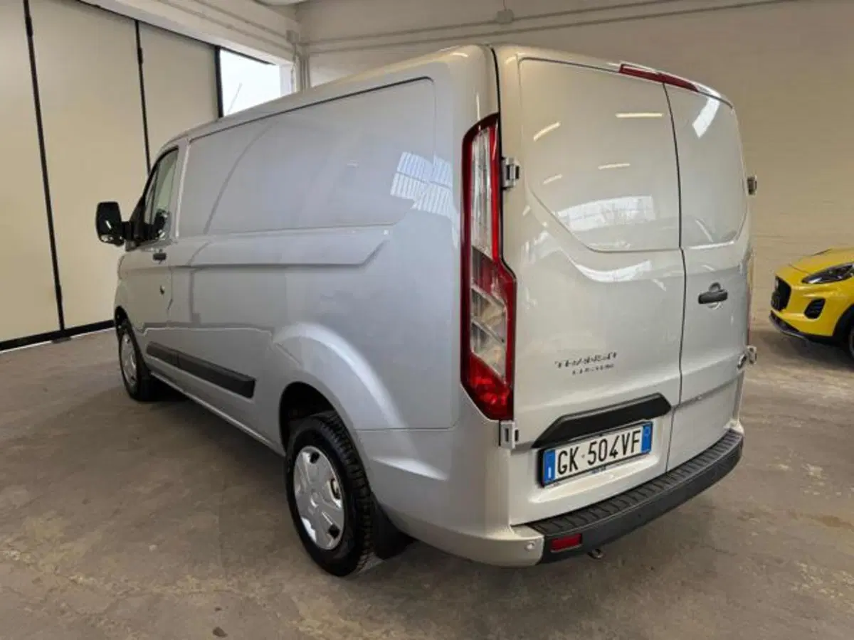 Ford Transit Custom Furgone usata a Bologna (7)