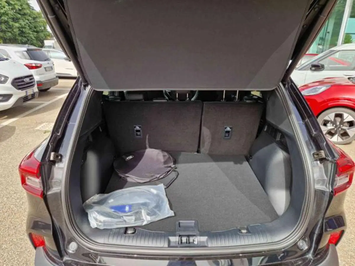 Ford Kuga nuova a Bologna (15)
