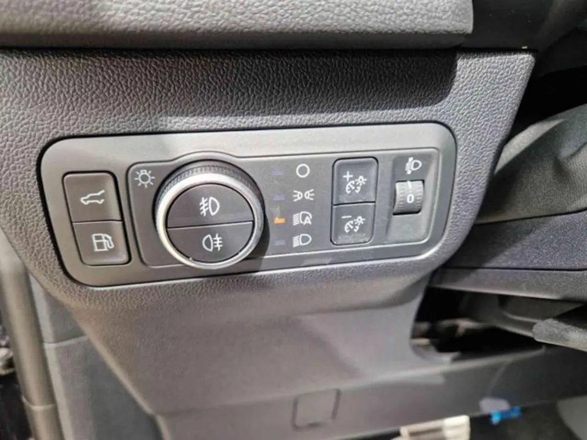 Ford Kuga nuova a Bologna (18)