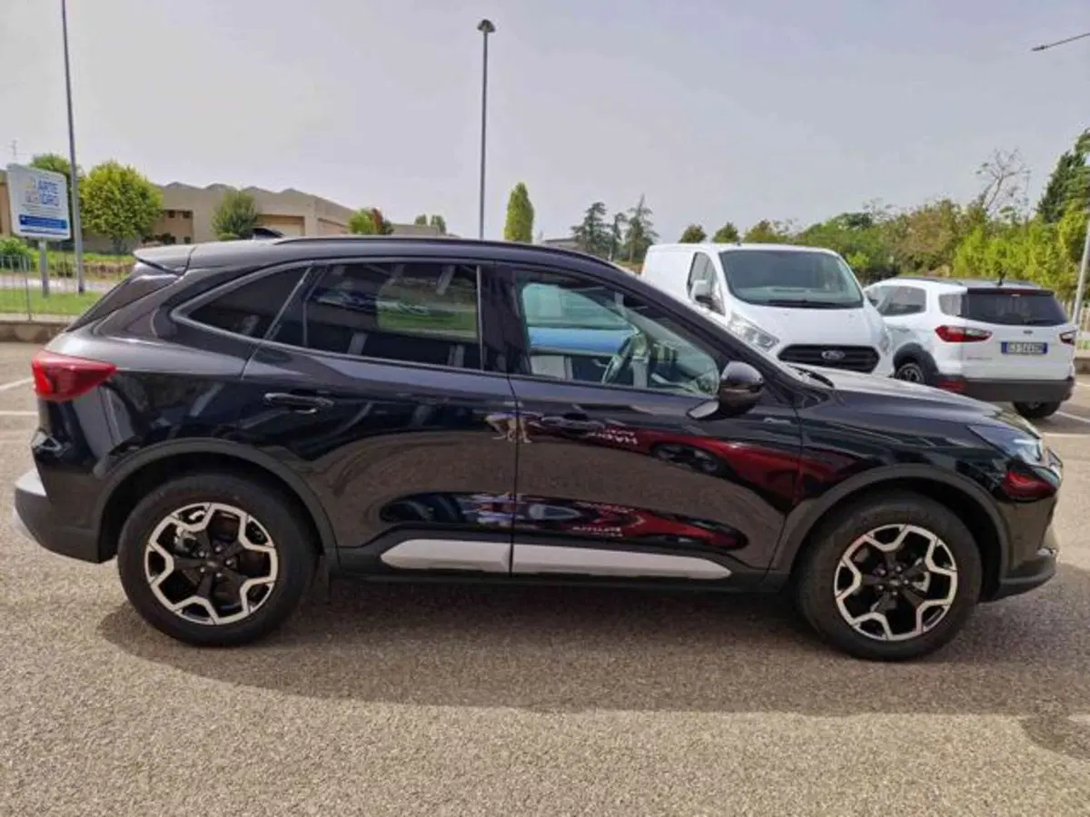 Ford Kuga nuova a Bologna (4)