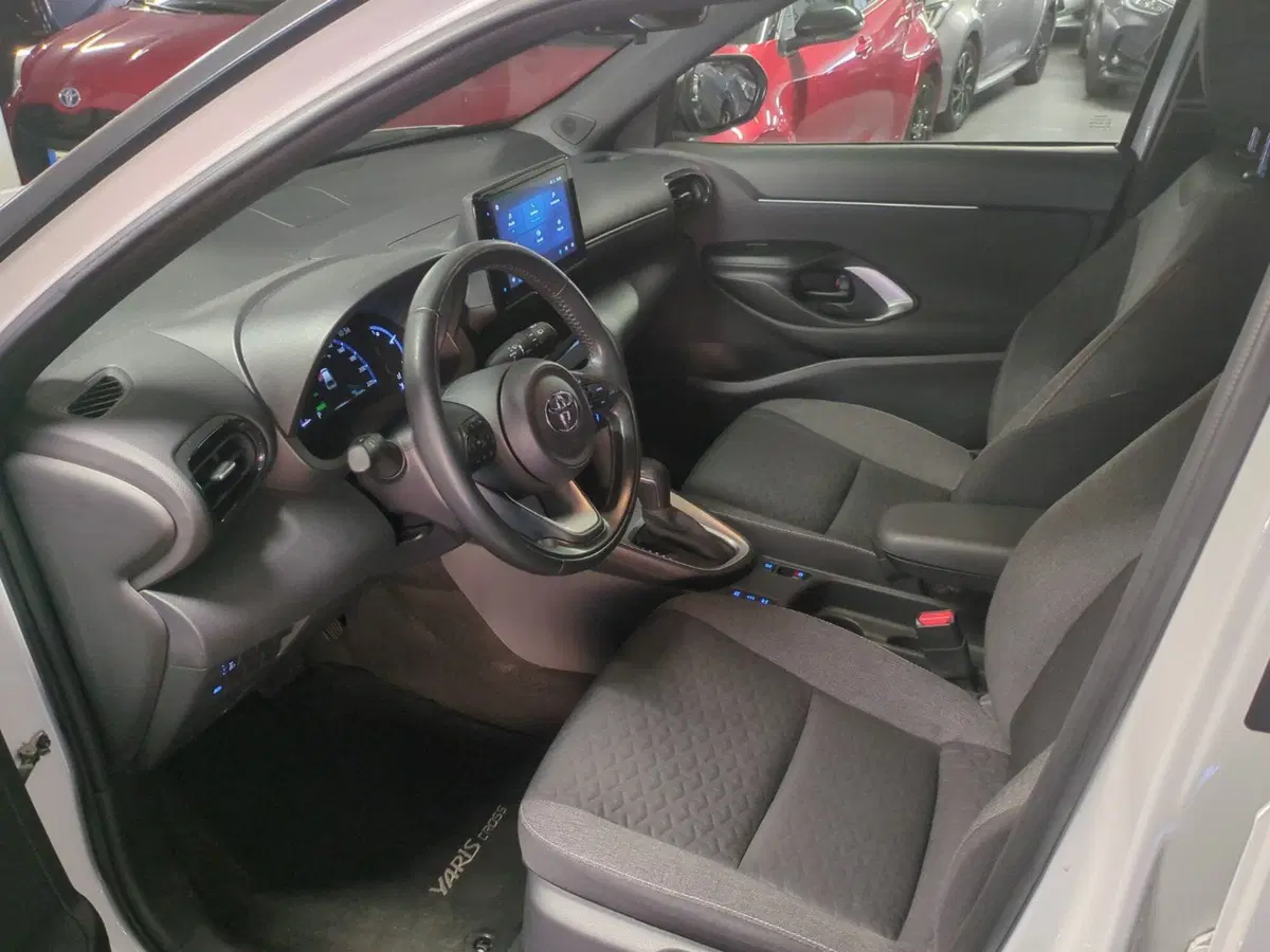 Toyota Yaris Cross usata a Milano (11)
