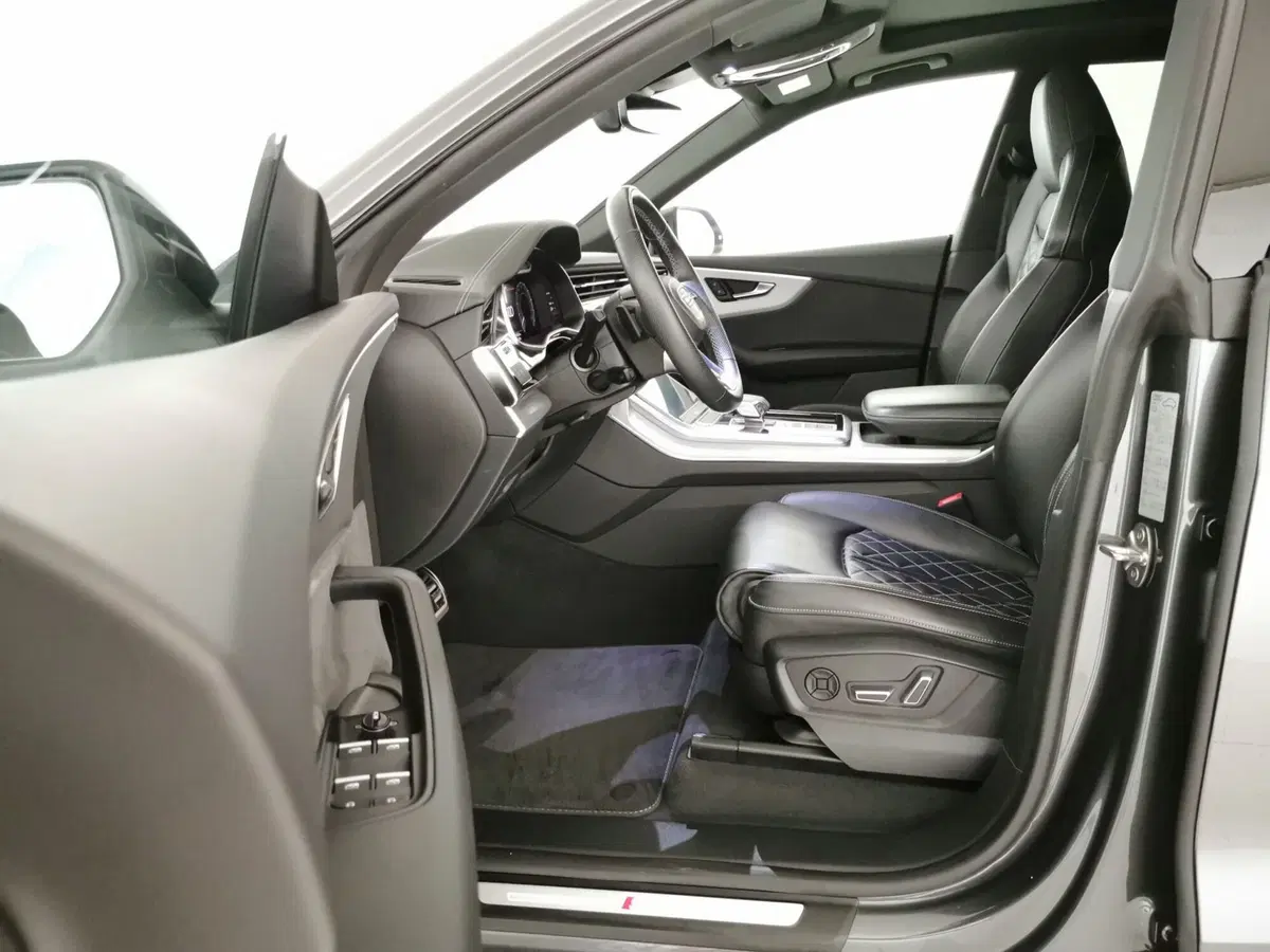 Audi Q8 Sportback usata a Chieti (5)
