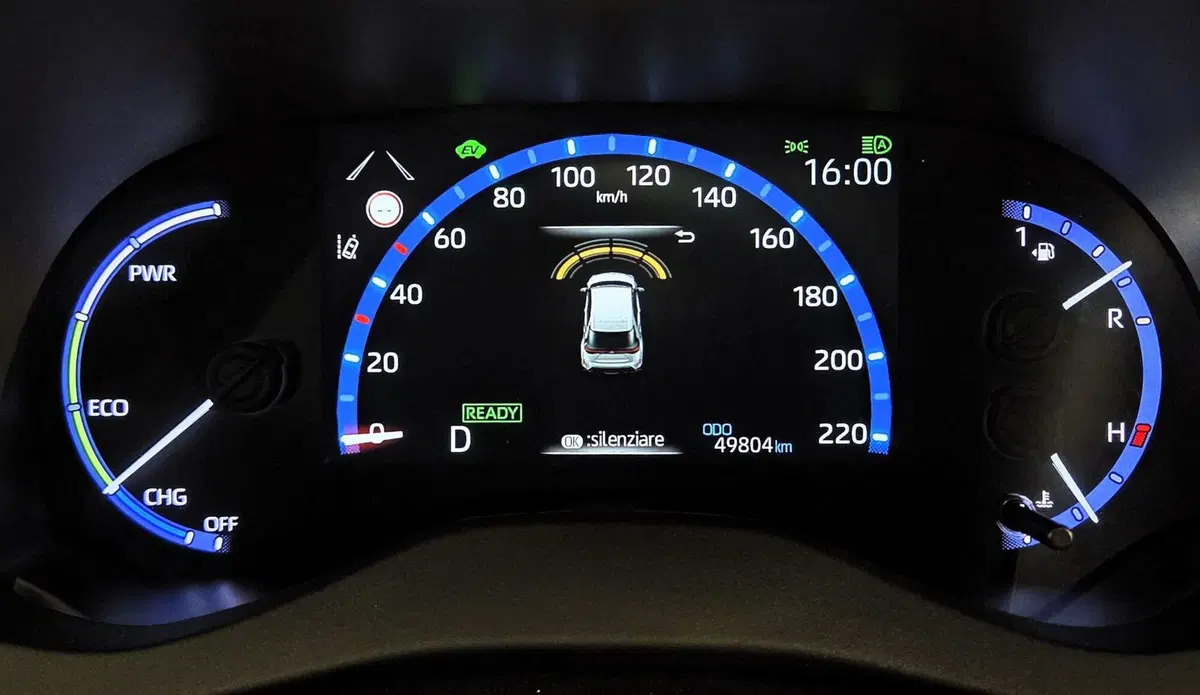 Toyota Yaris Cross usata a Pavia (15)