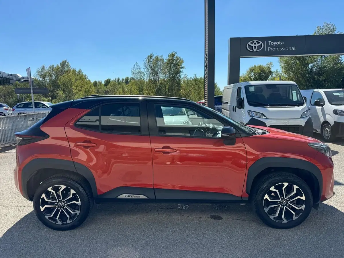 Toyota Yaris Cross usata a Modena (5)