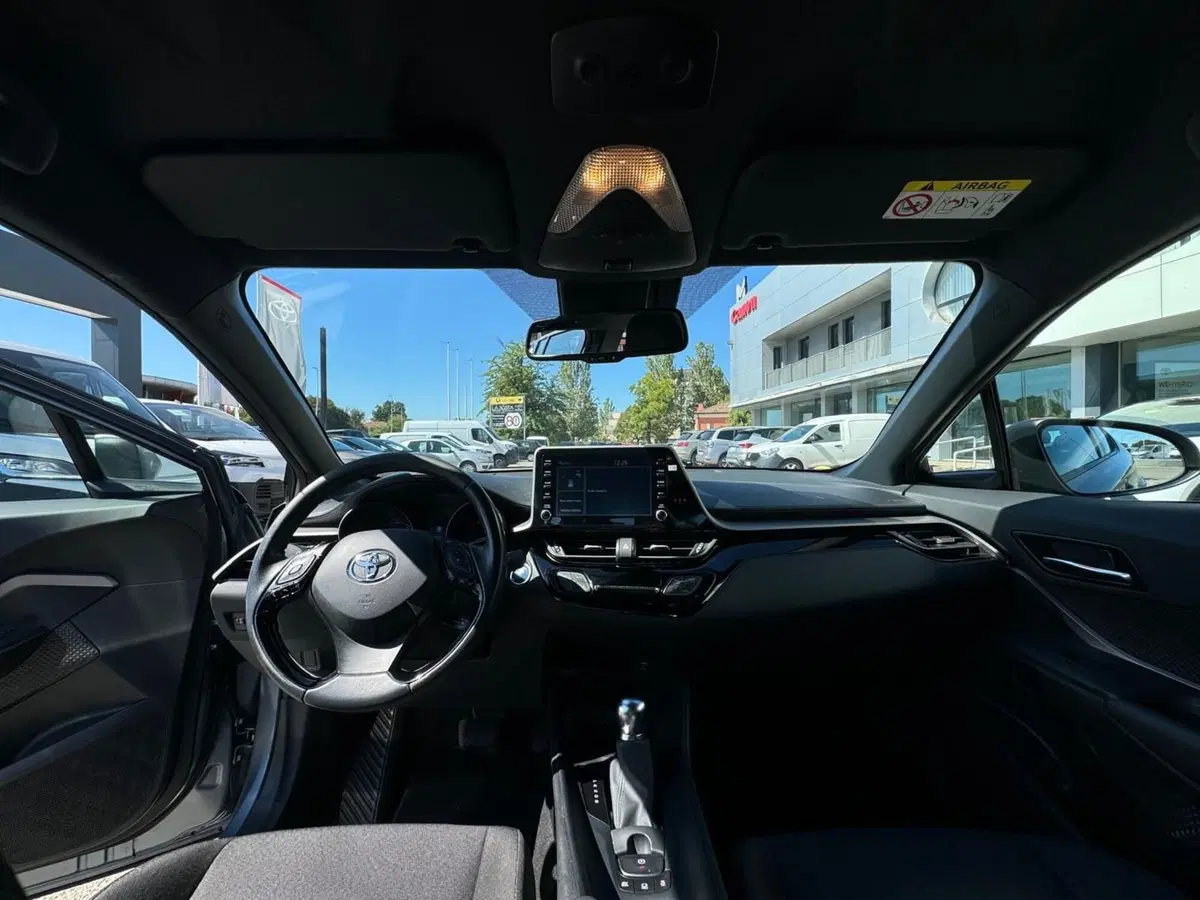 Toyota Toyota C-HR usata a Modena (17)