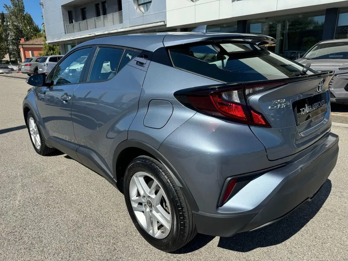 Toyota Toyota C-HR usata a Modena (8)