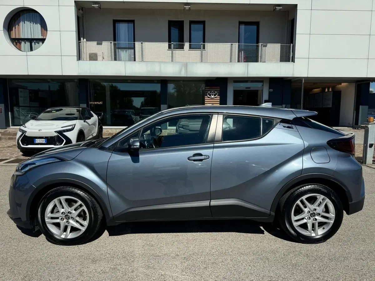 Toyota Toyota C-HR usata a Modena (9)