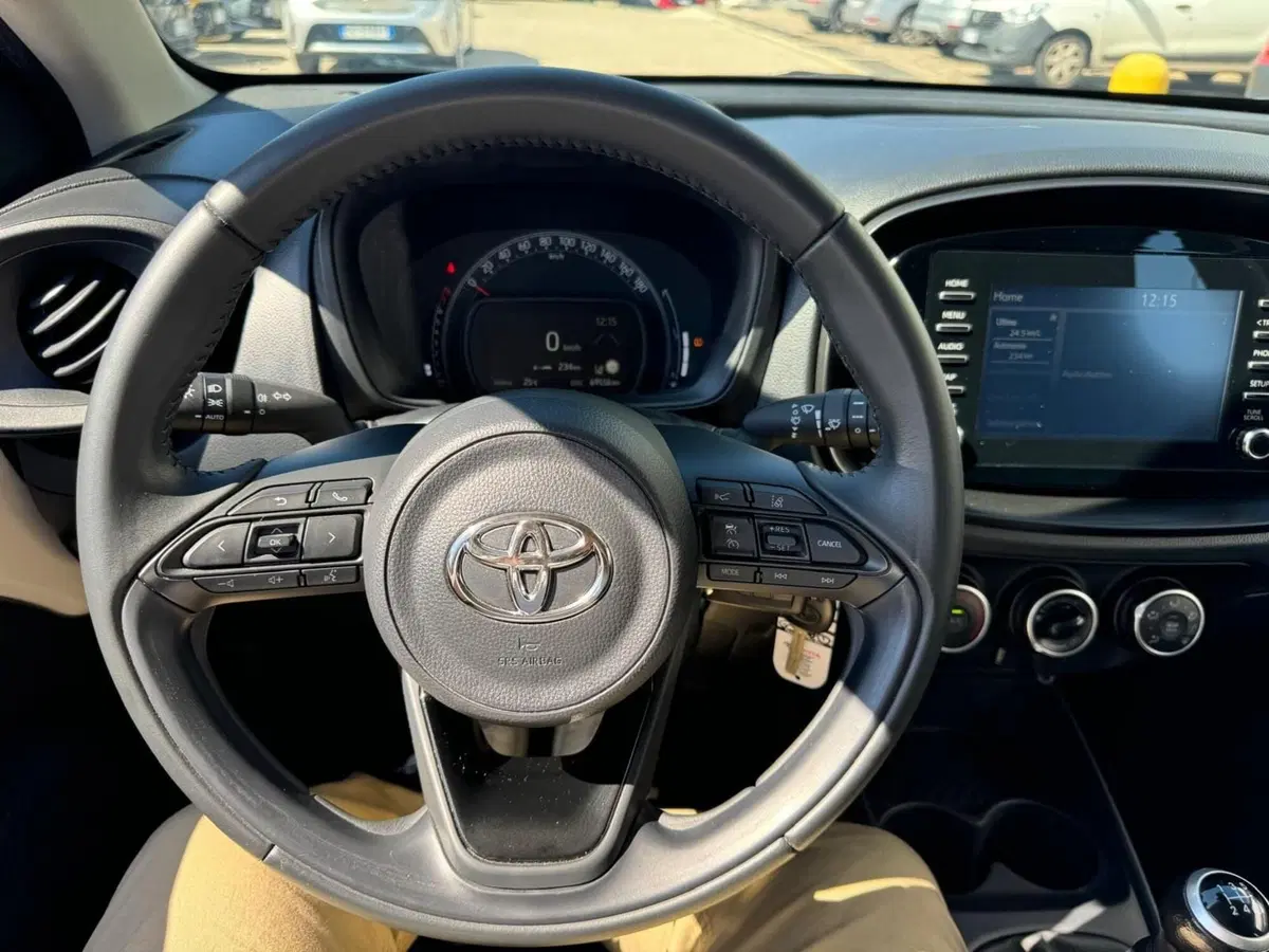 Toyota Aygo X usata a Modena (11)