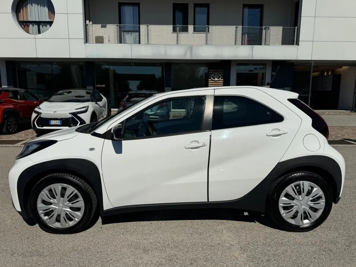 Toyota Aygo X usata a Modena (9)